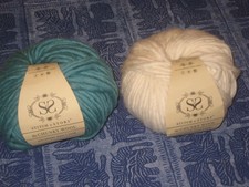 2 x 100 gm Chunky Wool Knitting Yarn by Stitch & Story