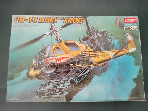 Academy huey frog - academy, 1/35