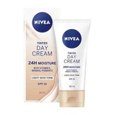 Nivea 24h Moisture Tinted Day Cream with Vitamin E Light Skin Tone SPF15 50ml
