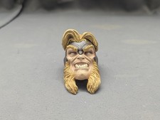 Sideshow Premium Format