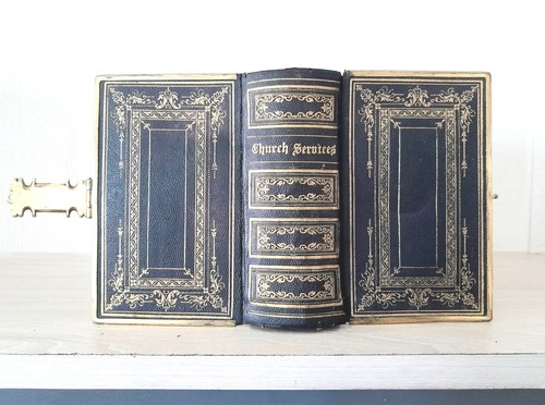 Stunning antique clasped - clasped, book