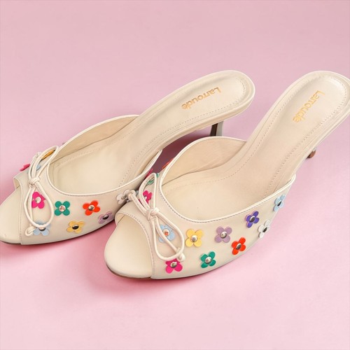 Bispoke kitten heel larroude - bispoke,