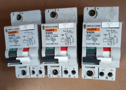 Merlin gerin v40h 30ma - merlin-gerin, d.p