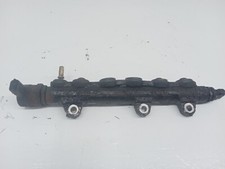 Nissan Primastar Vauxhall Vivaro Trafic 2.0 Fuel Rail