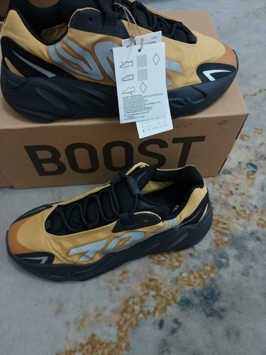Adidas yeezy boost 700 mnvn - adidas,