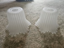 VINTAGE PAIR OF TULIP FLORAL FROSTED GLASS FLUTED LAMP SHADES RUFFLE RIM