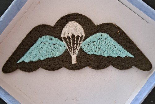 Para cloth badge - para, air