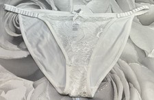 Woman’s sexy Lace Front