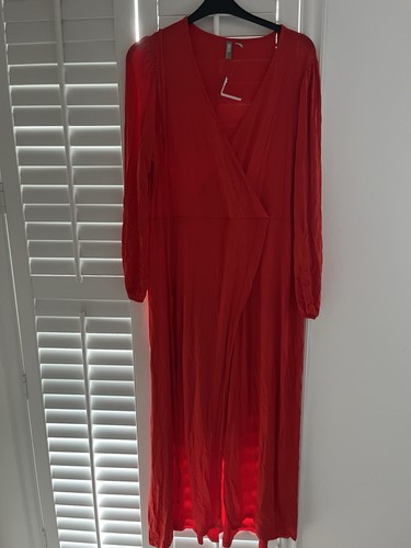 New long red wrap - new,