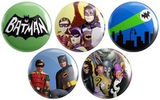 5 x Batman BUTTON PIN BADGES