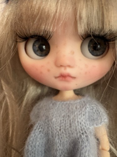 Middie blythe doll - middie,
