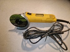 DEWALT DWE4157 240v Angle