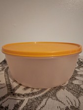 Vintage Tupperware bowl with