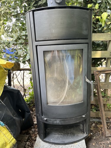 Log burner with back - burner,