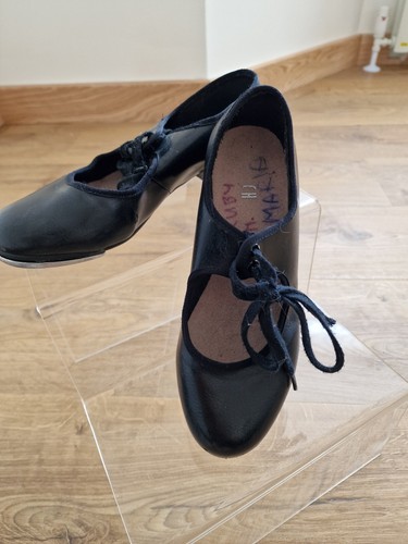 Girls tap jazz dancing - jazz, shoes