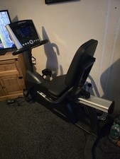 Life fitness recumbent - r1,