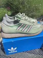 Size UK 9.5 - adidas Glenbuck