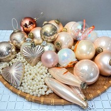 Collection Large Glass And Pearls Nude Pink Gold Baubles Decor
