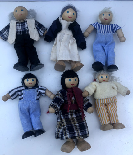 Family wooden dolls house - wooden,
