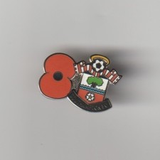 SOUTHAMPTON F.C.  Club Crested Commemorative Enamel Badge FREE POST UK