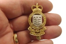 STAYBRIGHT MILITARY BADGE RAOC ROYAL ARMY ORDNANCE CORPS 4.25CM x 2.5CM (2916)