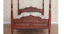 Four Poster Bed Astoria