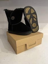 Girls warm black boots, suede outer, sheepskin liner and a large Side button 