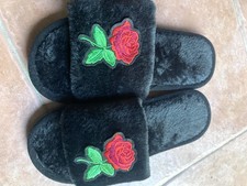 ROSE EMBROIDERED OPEN TOE
