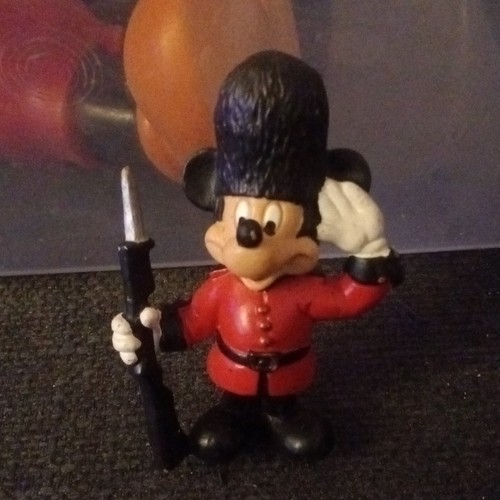 Disney mickey mouse guard - mickey,