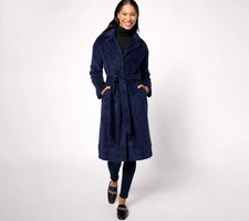Isaac Mizrahi Live! Cozy Wrap