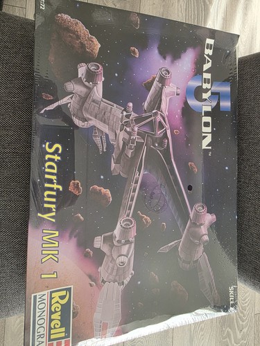 1998 revell monogram 72 - revell, 1:72