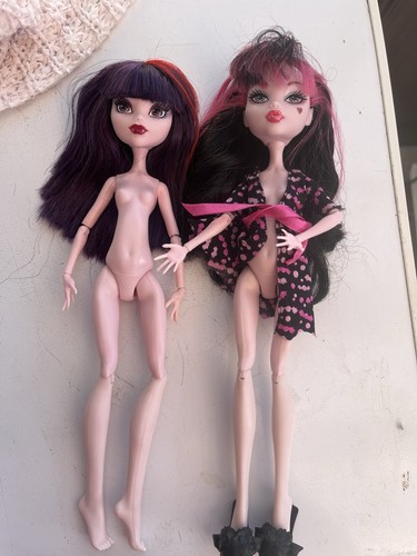 Monster high dolls - monster,