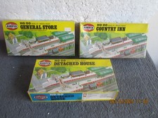00/HO  AIRFIX   GENERAL STORE    +  COUNTRY INN    + DETACHED HOUSE    see des.