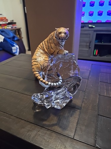 The siberian tiger - siberian,