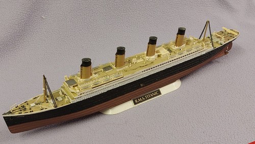 700 rms titanic model - titanic,