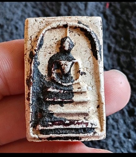 Thai buddha clay - buddha, amulet