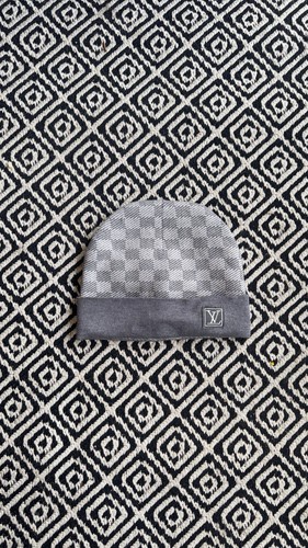 Louis vuitton grey check knit - grey,