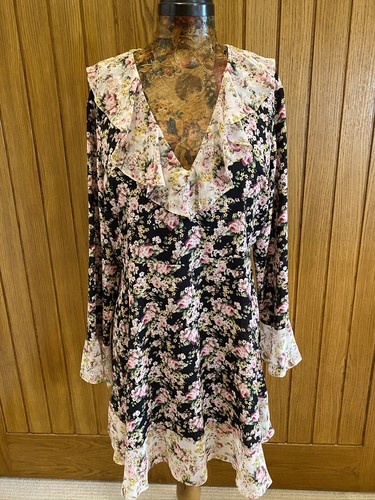 Nwt top shop floral - top, mini