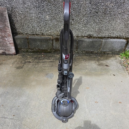 Dyson dc25 upright vacuum - dyson,