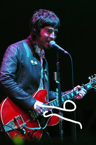 Noel gallagher signed - gallagher,