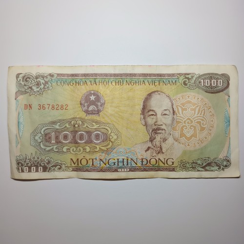 Vietnam 1000 dong banknote - 1000,