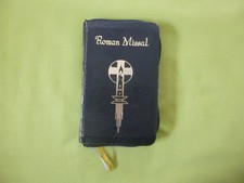 ROMAN MISSAL BOOK 1989.  IN A