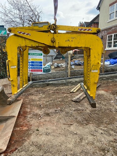 Brick block grab - brick,