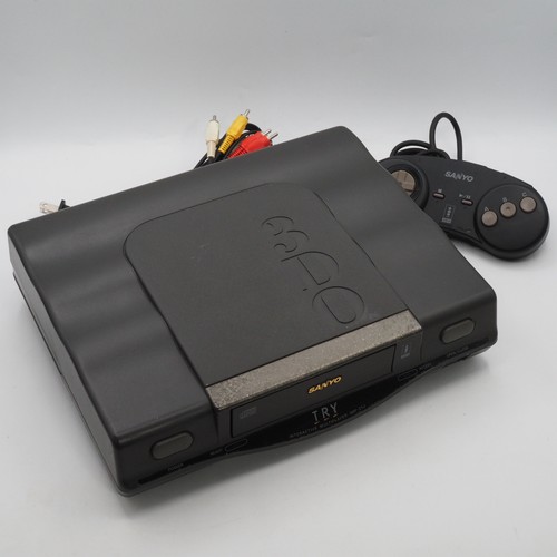 Sanyo 3do try console system - sanyo,