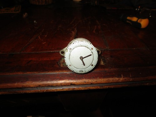 Early tachometer clock - early,