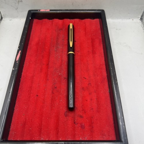 Waterman black lacquer - black,