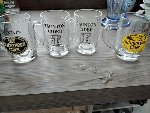 Taunton cider half pint - taunton,