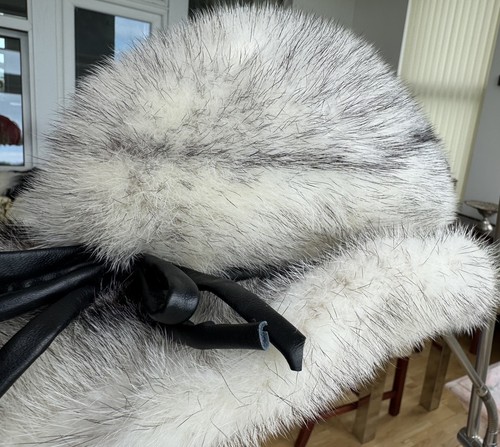 Vintage black cross real - real, mink