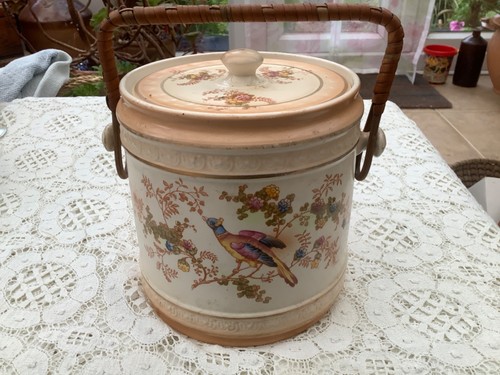 Vintage crown ducal ware - crown,
