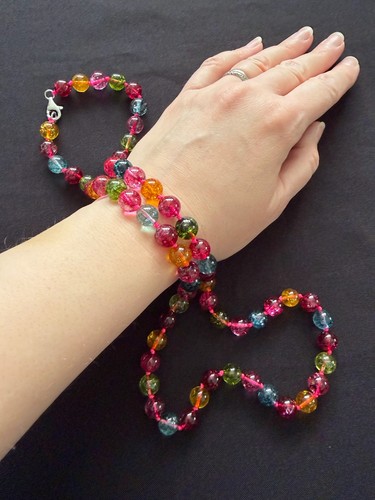 Bright fun crackle - crackle, glass